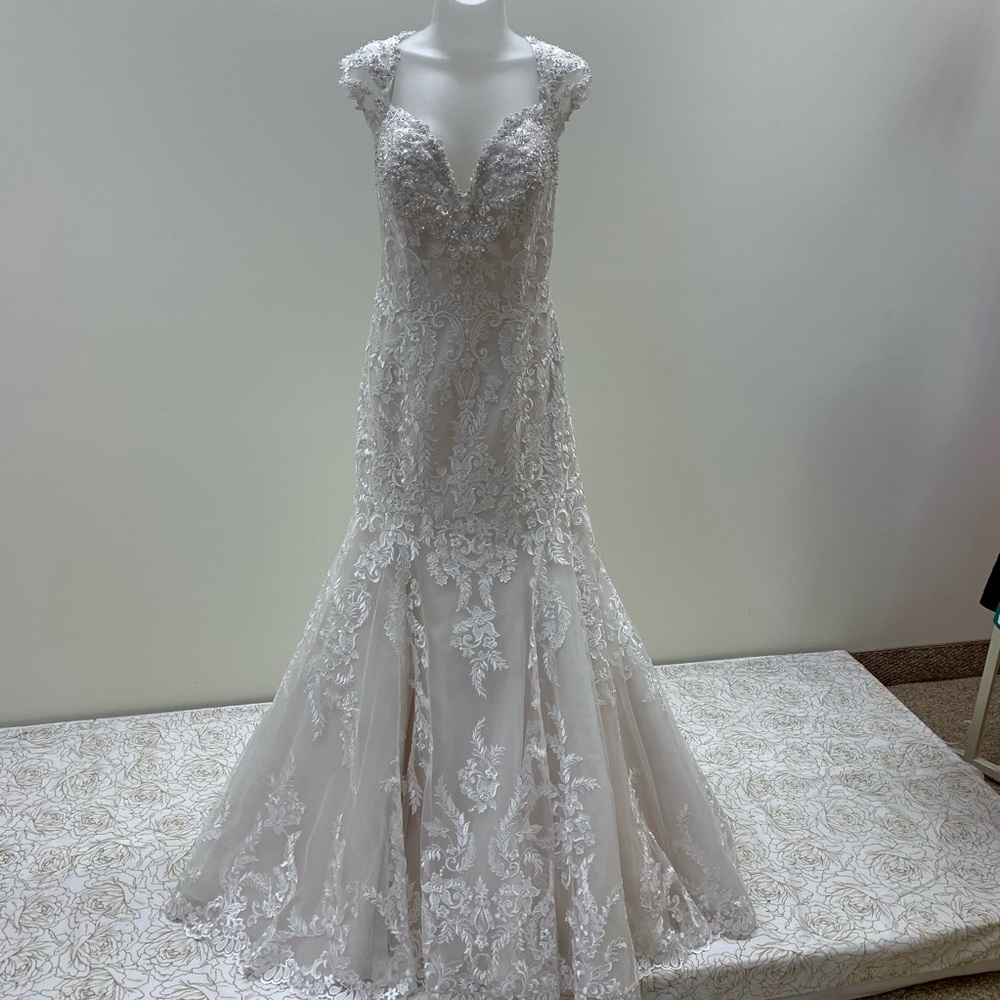 NWT David Tutera Beaded Off Shoulder Bridal Gown